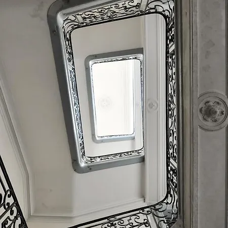 Amirauté Royale Appartement